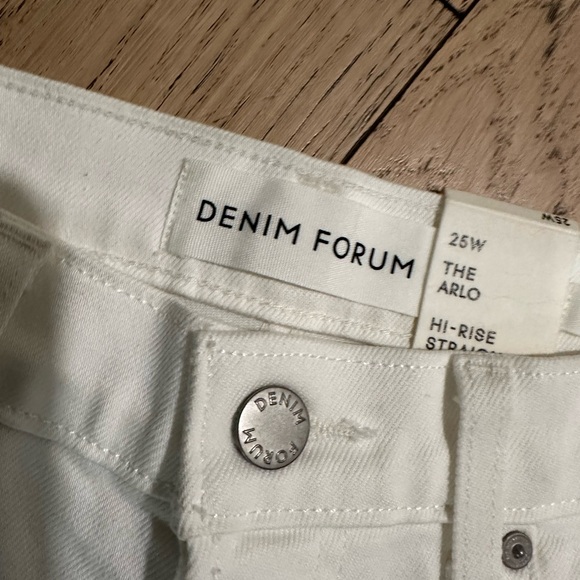 Aritzia Denim Forum
The Arlo Hi-rise Straight Jean - Picture 4 of 6